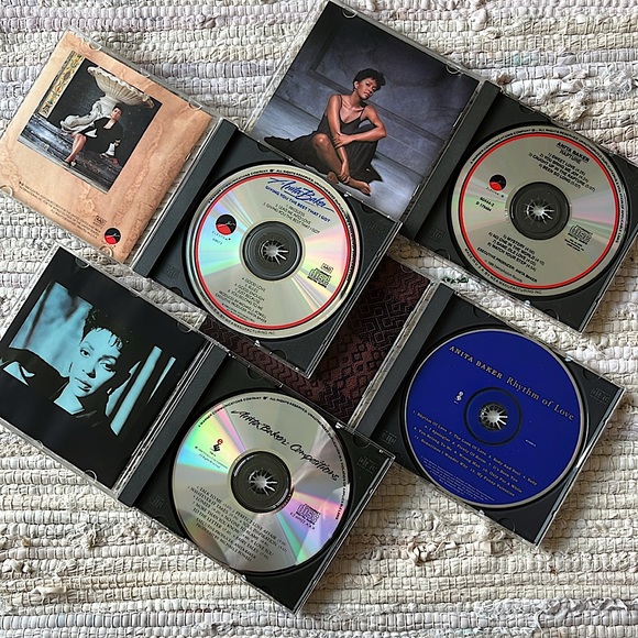 Anita Baker -“Rhythm Of Love,Compositions, Rapture,Giving You The Best” CD Lot💿 - Picture 3 of 3